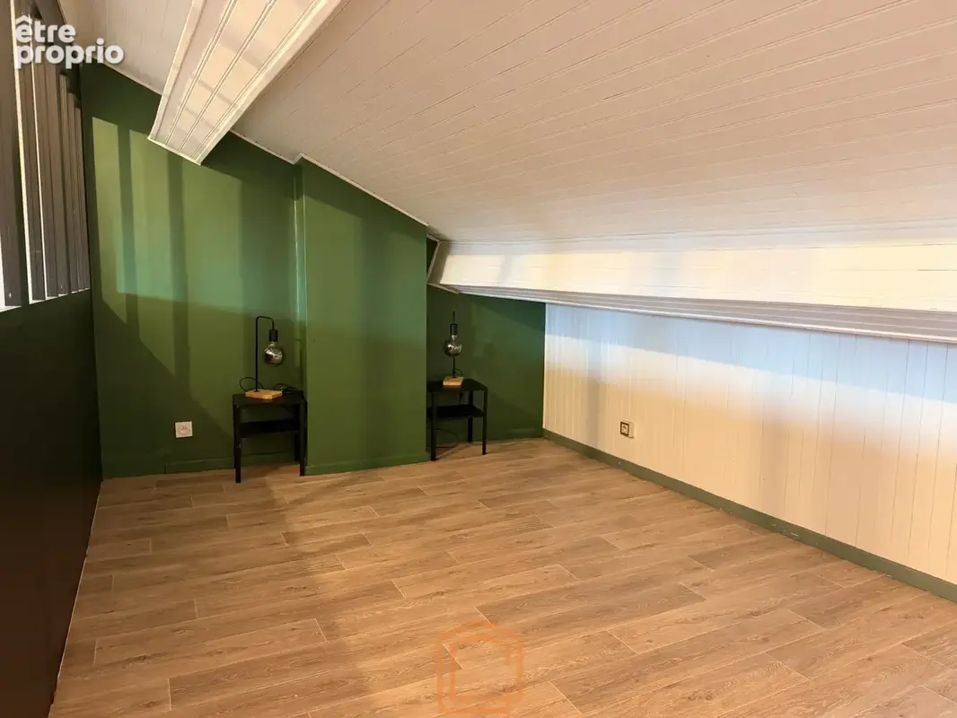 Appartement meublé et rénové - Gare Chateaucreux - photo 2