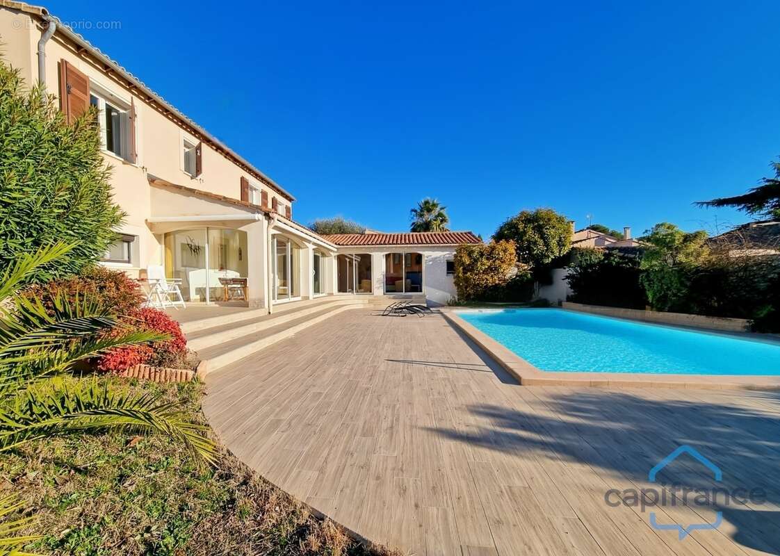 MAISON de 222m² ou double habitation - PISCINE - Terrain arboré de 830m² sans vis-à-vis - CASTRIES (34) - photo 2