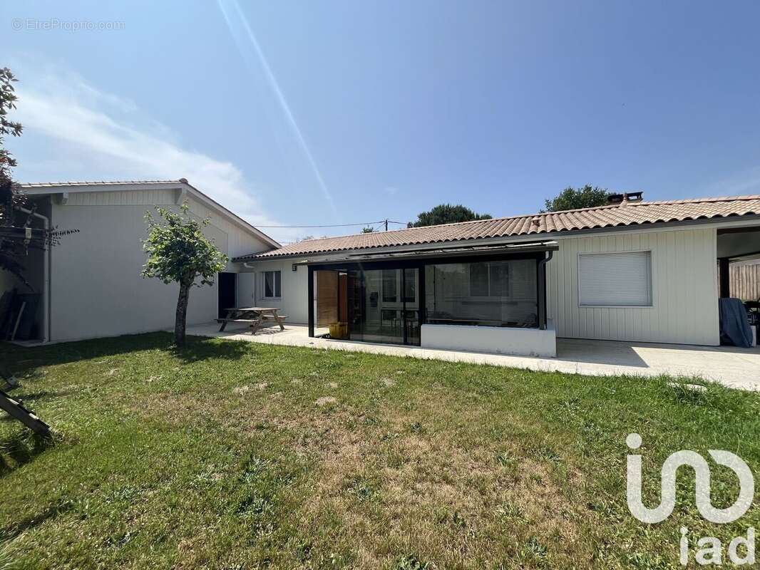 Photo 8 - Maison à ILLATS