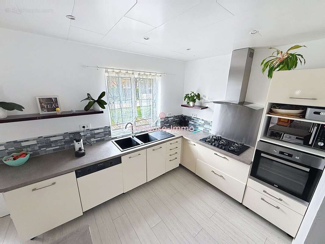 Maison à LAMONZIE-SAINT-MARTIN