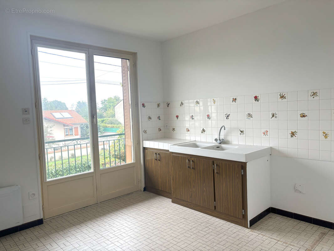 Maison à SAINT-CYR-SUR-MENTHON