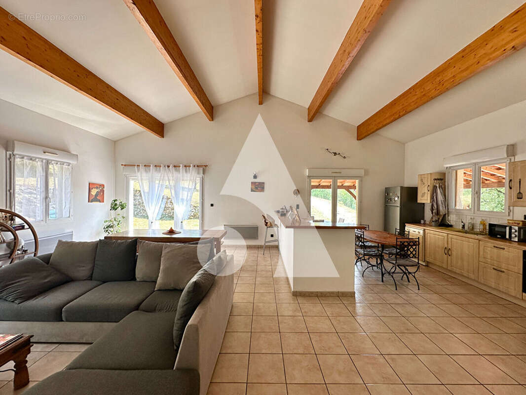 Maison à FRAYSSINET