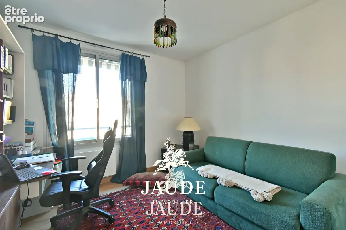 Appartement de 135 m2 en ÉTAGE ÉLEVÉ avec terrasses, cave et garage double   Rue Colbert, Résidence Nymphéas, - photo 15
