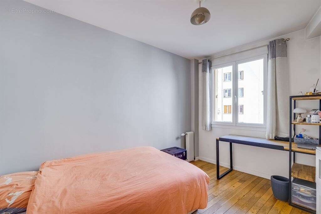 Appartement à PARIS-20E