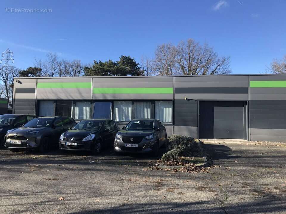 Commerce à RAMONVILLE-SAINT-AGNE