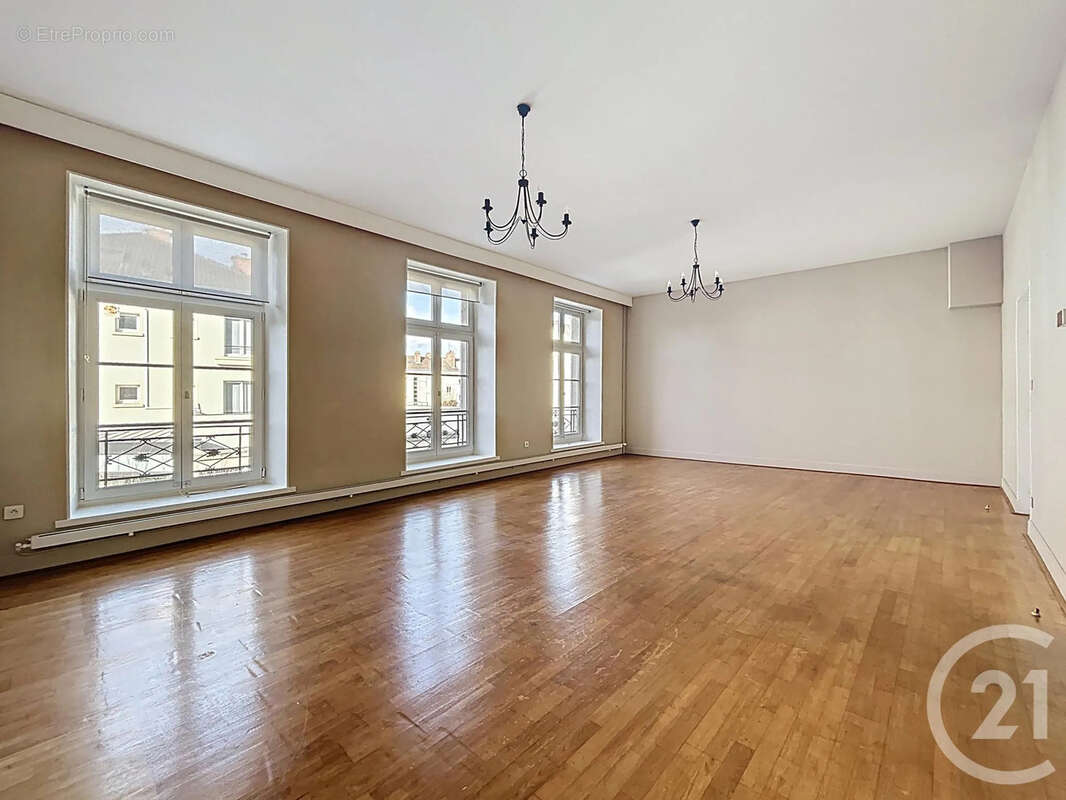 Appartement 158 m² à Chalons-En-Champagne  - photo 4
