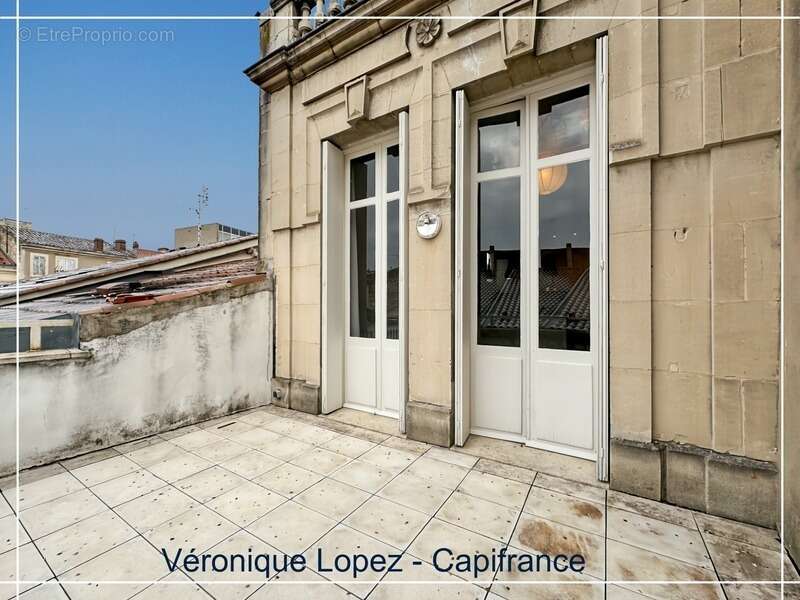 Agen, cœur de ville, appartement de charme T3 avec terrasse et parking - photo 4