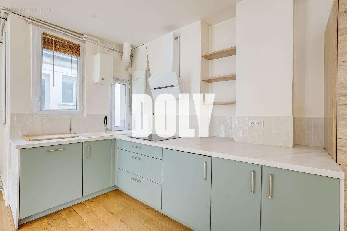 Appartement à PARIS-10E