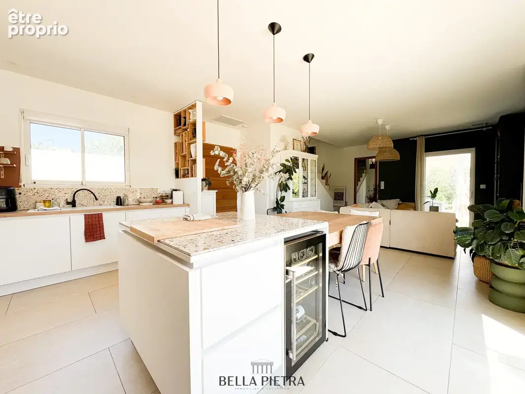 Maison 4 pièces 94 m² à vendre à Sussargues (34160) - photo 3