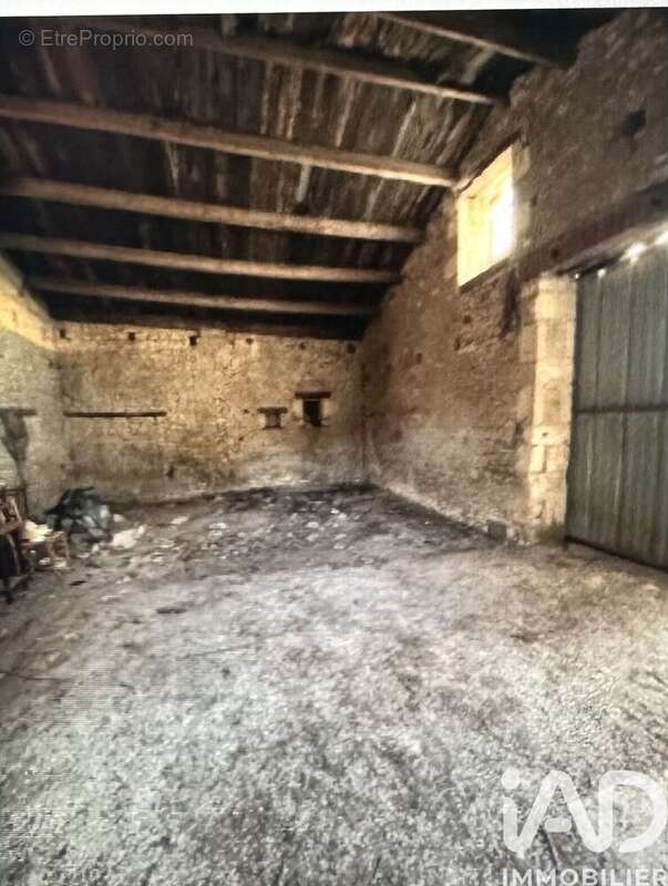 Photo 2 - Maison à VERINES