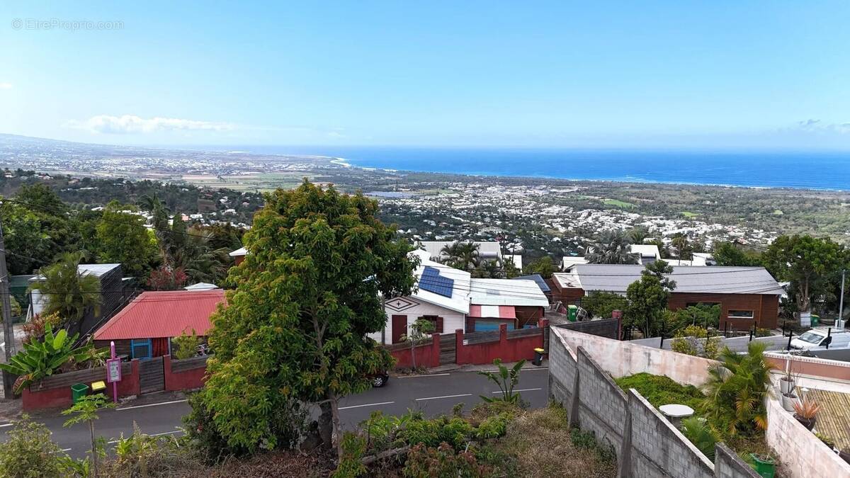 Terrain à L&#039;ETANG-SALE