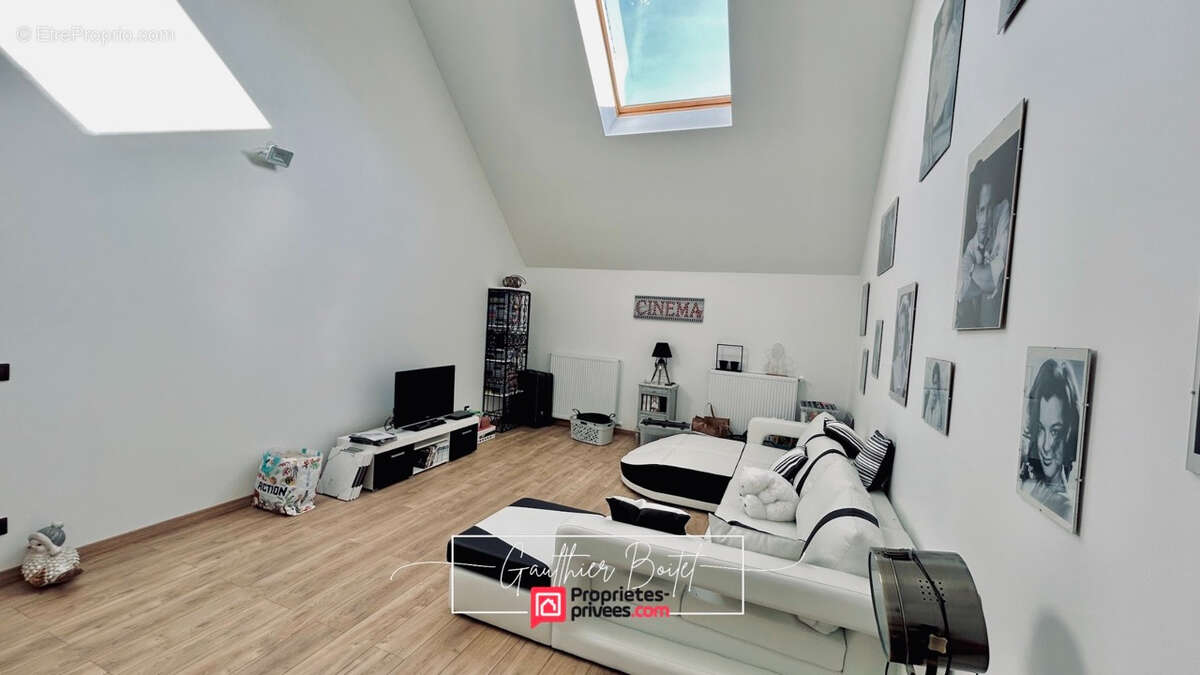 Maison à COULOMMIERS