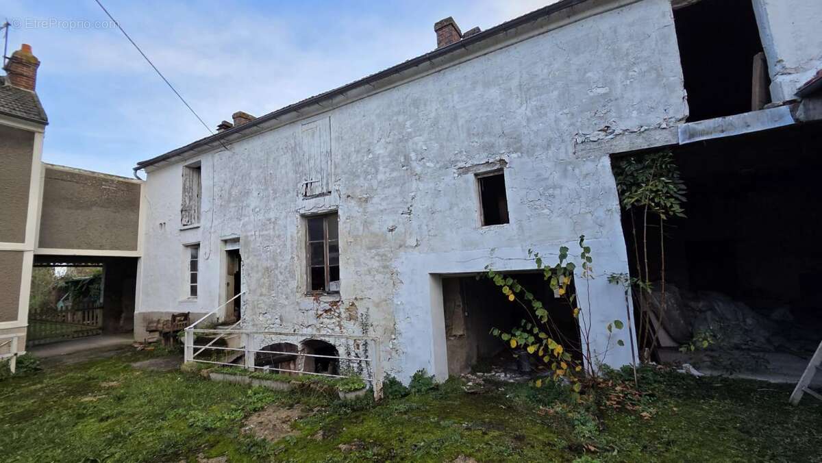 Maison à MEZIERES-SUR-SEINE