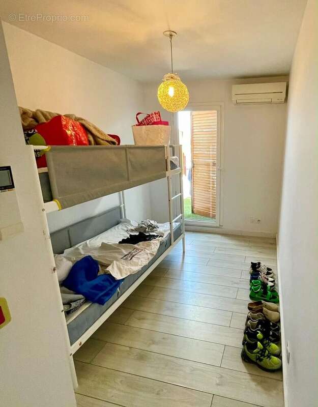 A vendre type 3 66 m2 dernier etage marseille 13013 - photo 8
