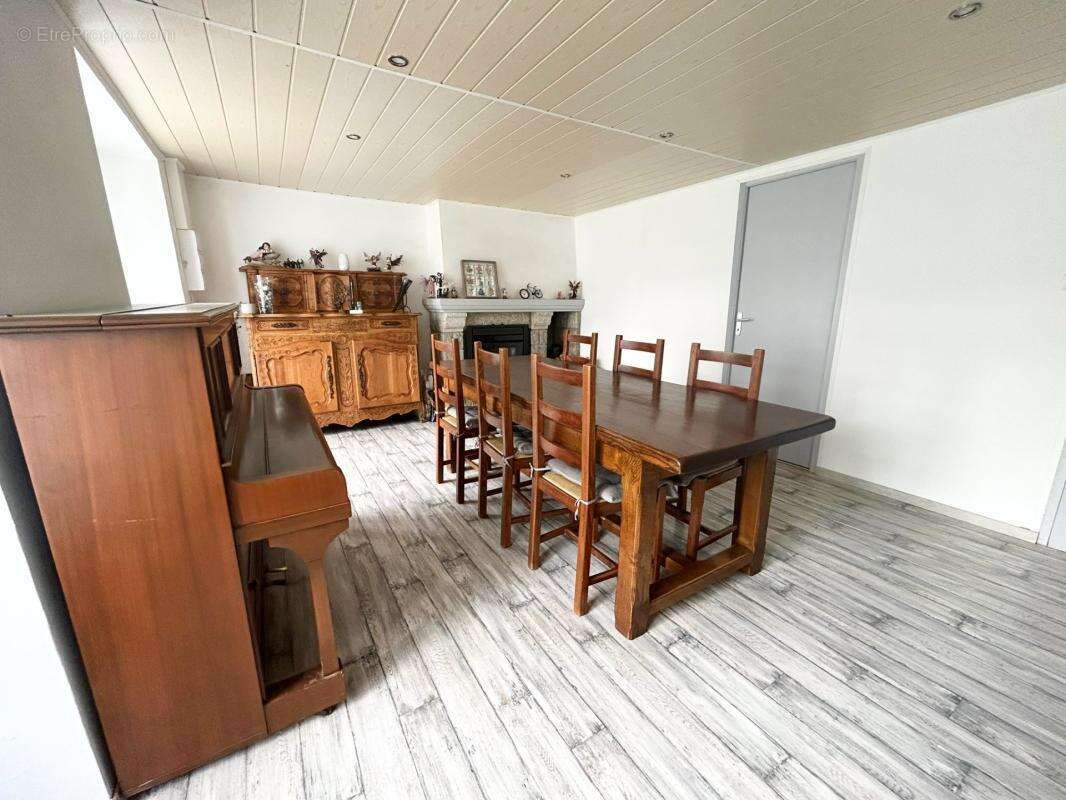 Maison T5 entièrement rénovée à Lantillac (56) - Aucun travaux à prévoir - photo 3