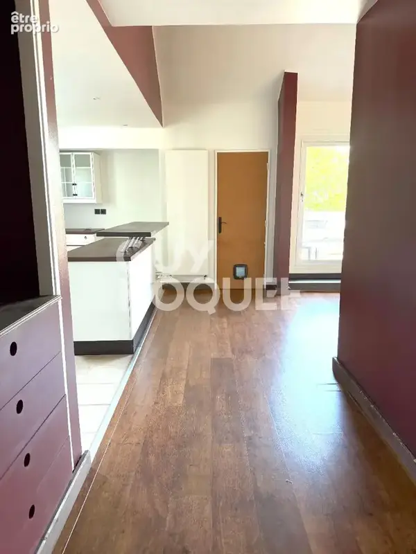 Appartement à LE COUDRAY-MONTCEAUX