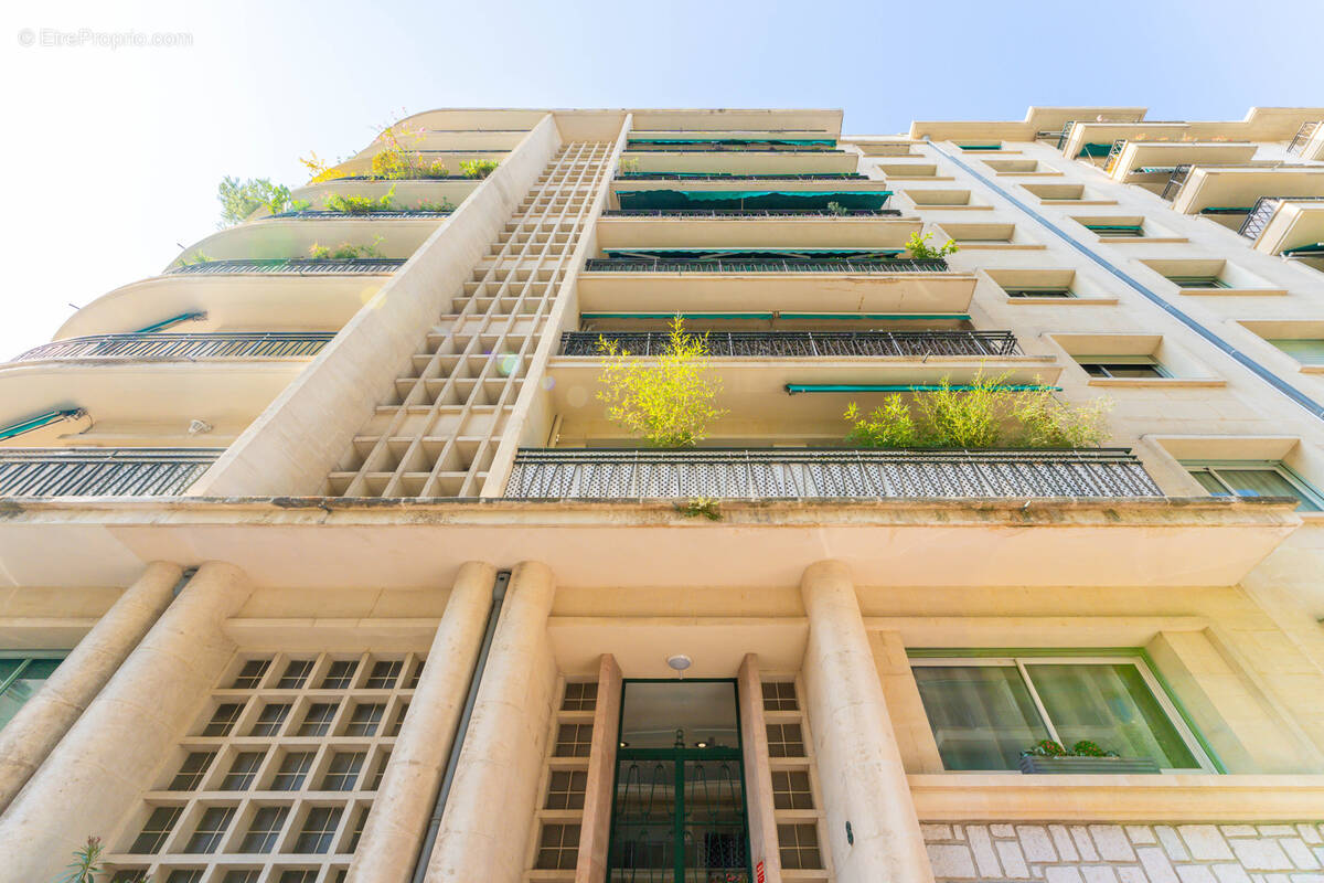 Appartement à MARSEILLE-8E