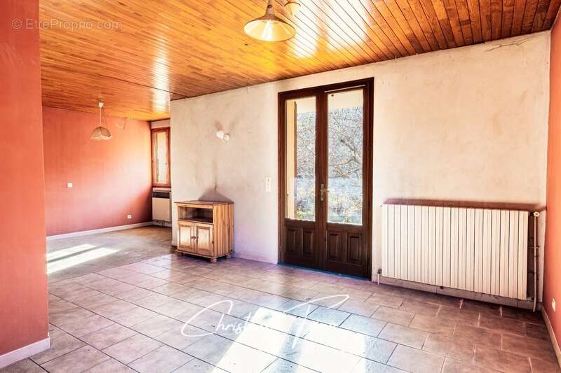 Maison à LA SALLE-LES-ALPES