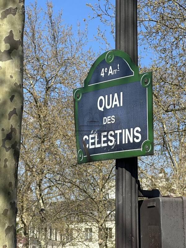 Appartement à PARIS-4E