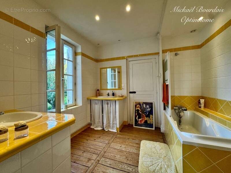 Maison à SAINT-GEORGES-DU-BOIS