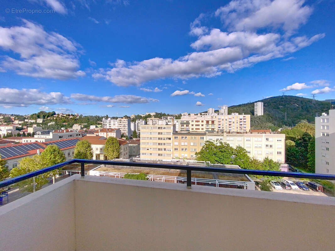 Appartement à SAINT-ETIENNE