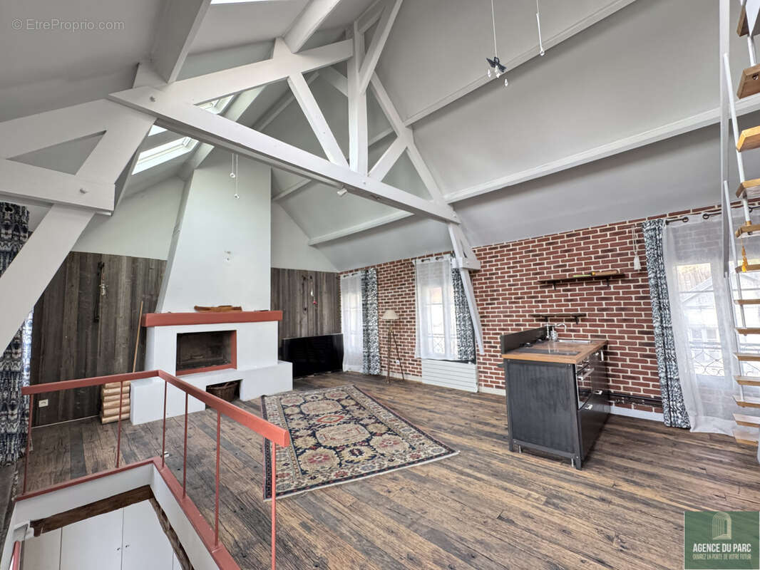 Appartement à VILLE-D'AVRAY