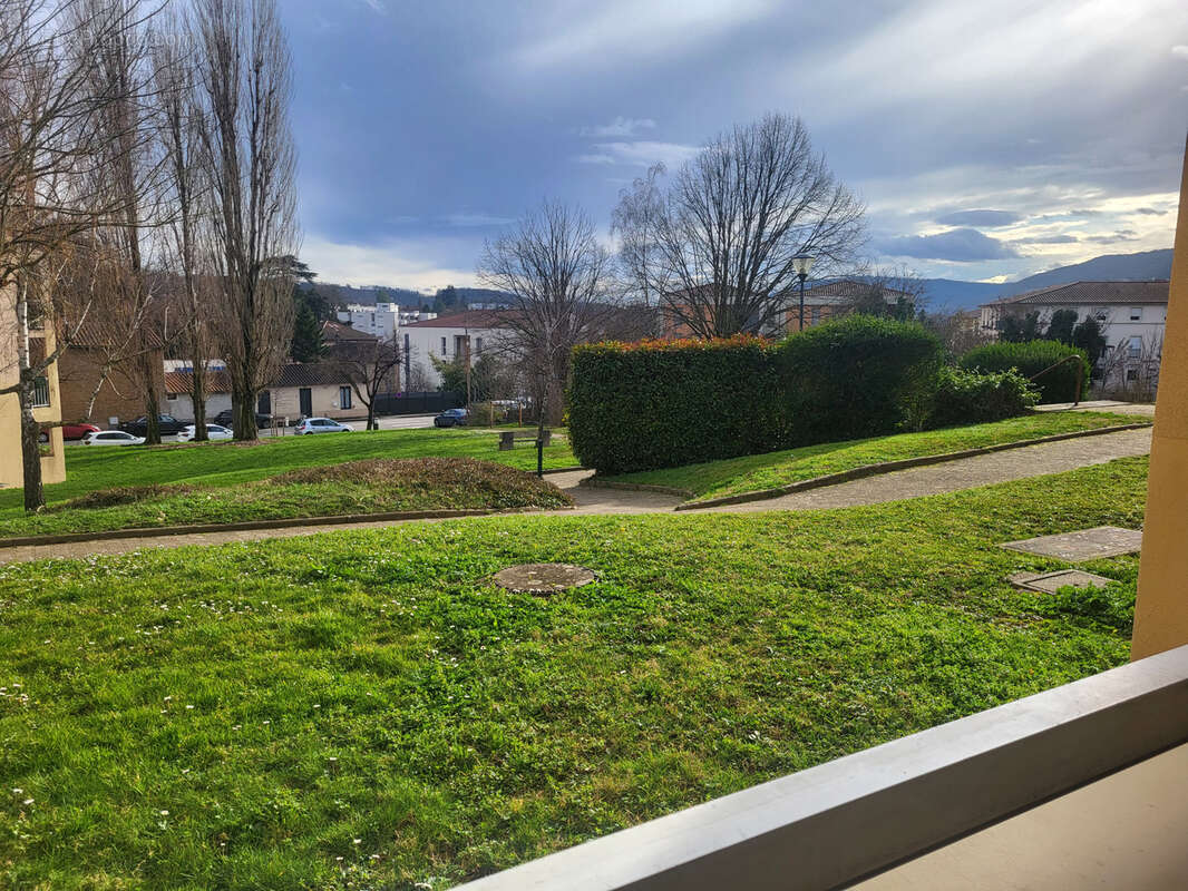 Appartement à NEUVILLE-SUR-SAONE