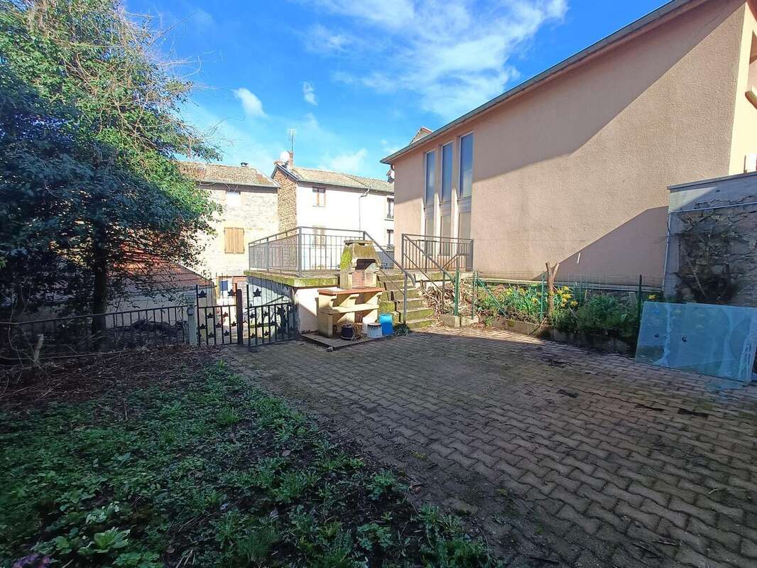 Photo 2 - Maison à AMPLEPUIS