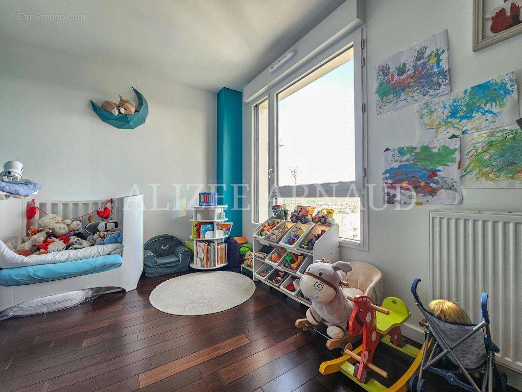 Appartement à ASNIERES-SUR-SEINE