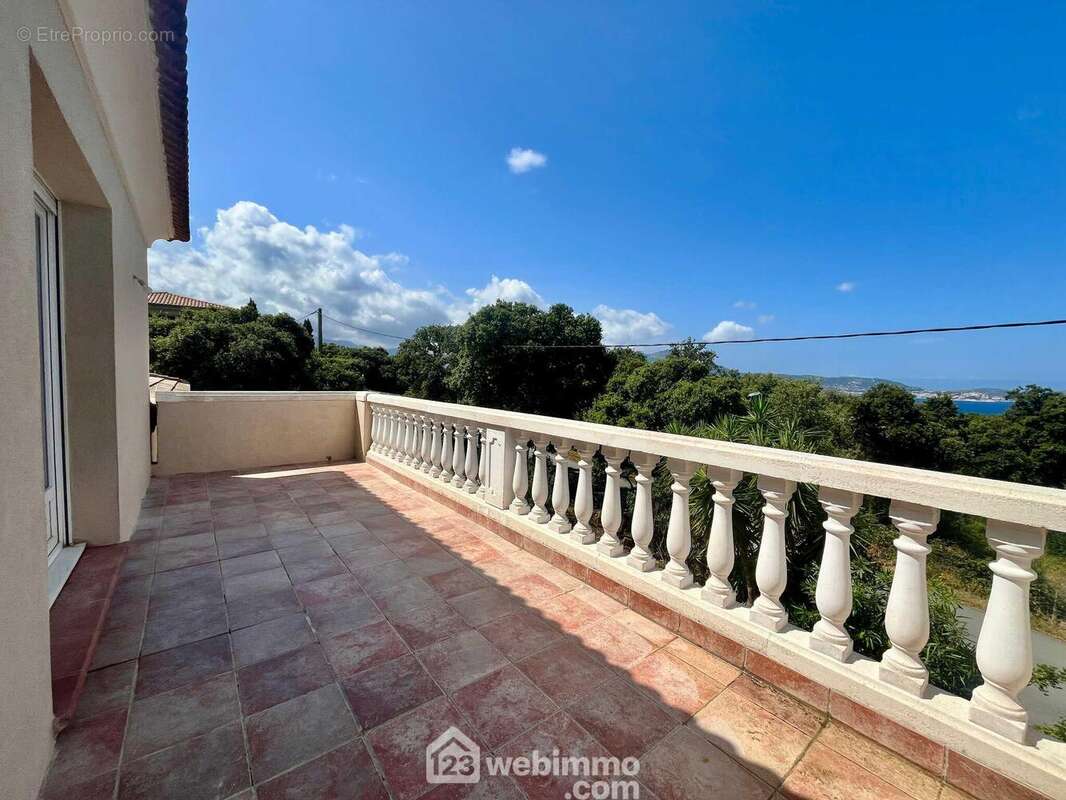 Appartement à LUMIO