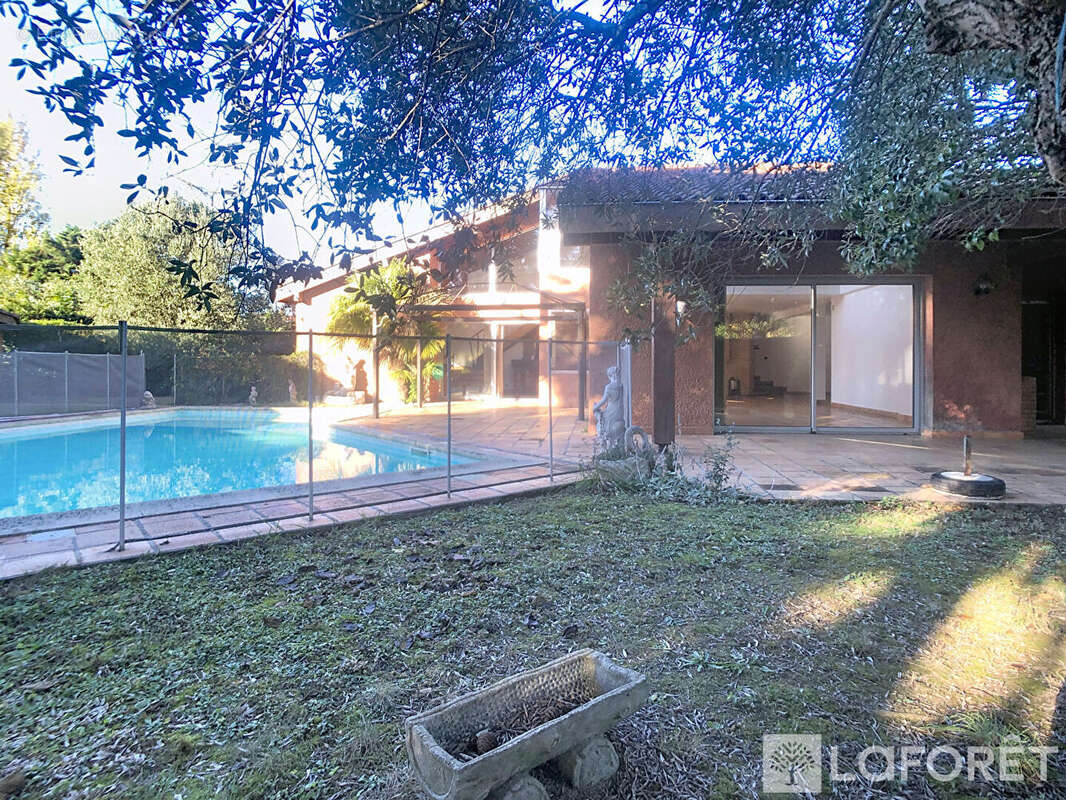 Maison à RAMONVILLE-SAINT-AGNE