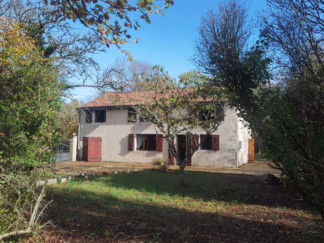 Maison à SAINT-CLAUD