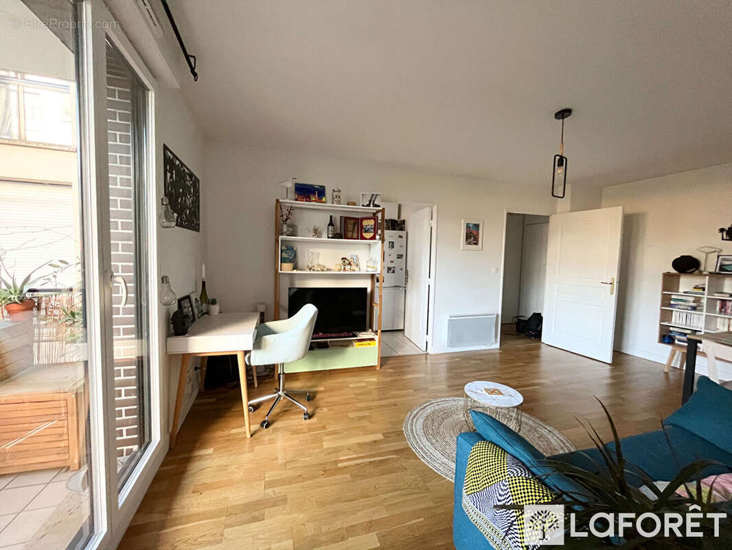 Appartement à ASNIERES-SUR-SEINE