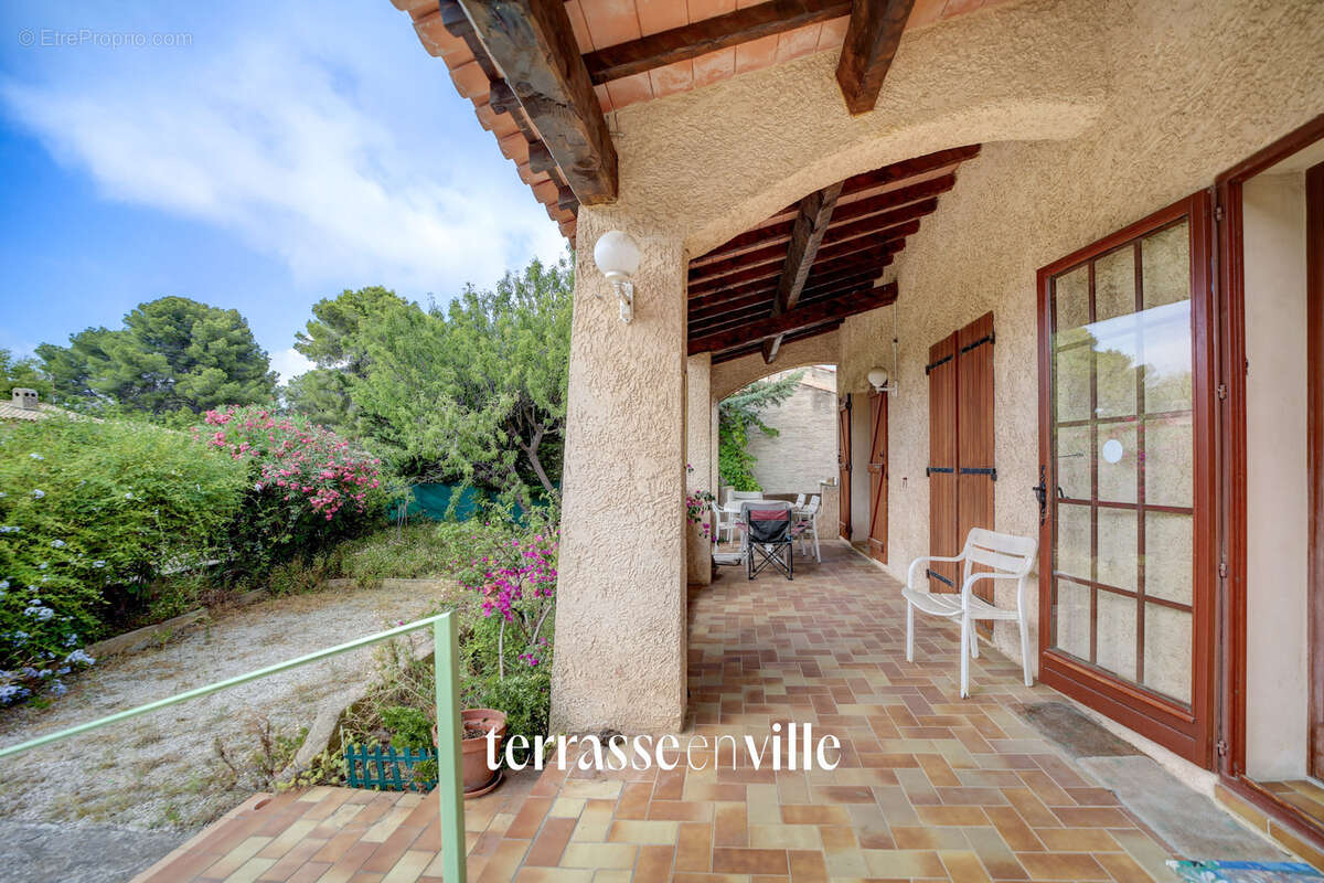Saint cyr sur mer - super baumelles - maison t5 - proche mer - garage - 715000€ - photo 5