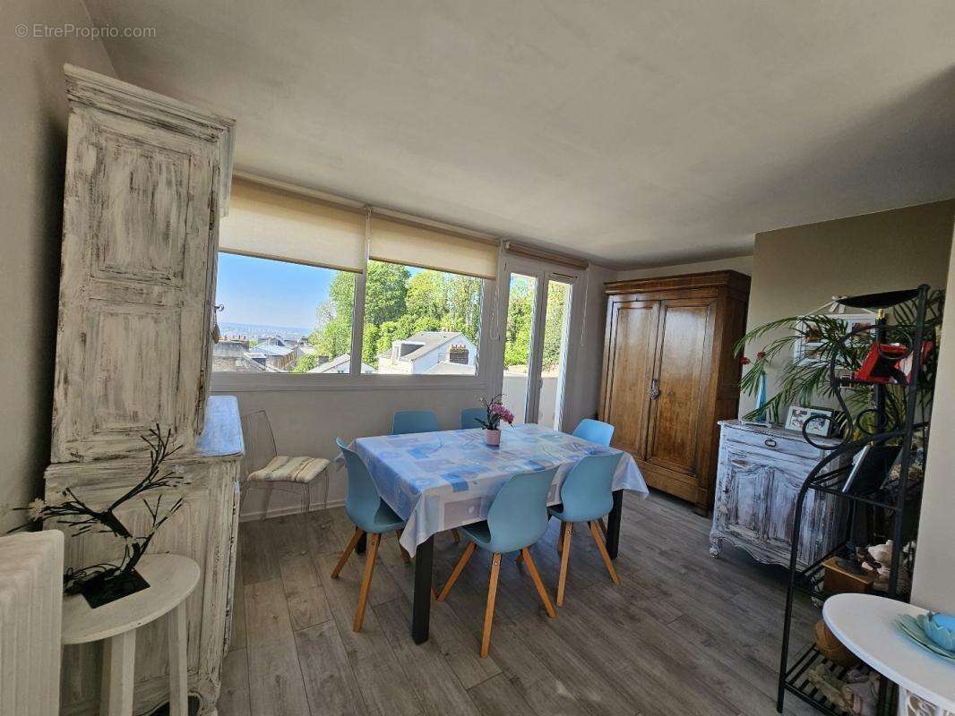 Appartement à BOIS-GUILLAUME