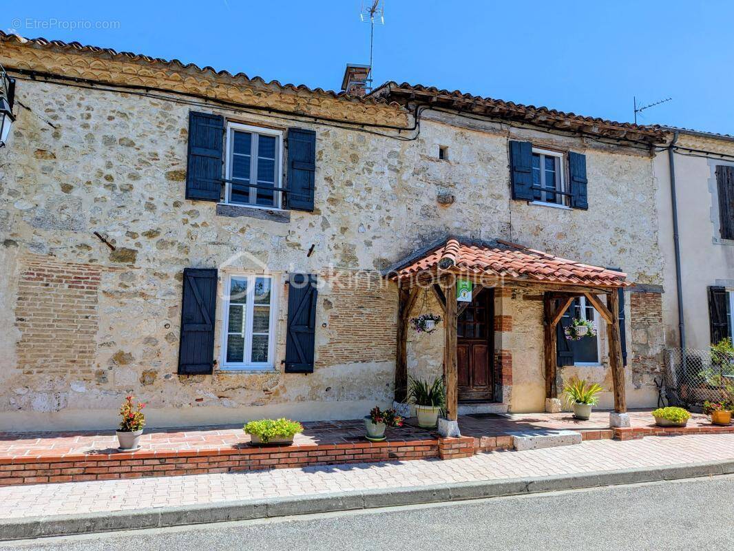 Maison à FLEURANCE