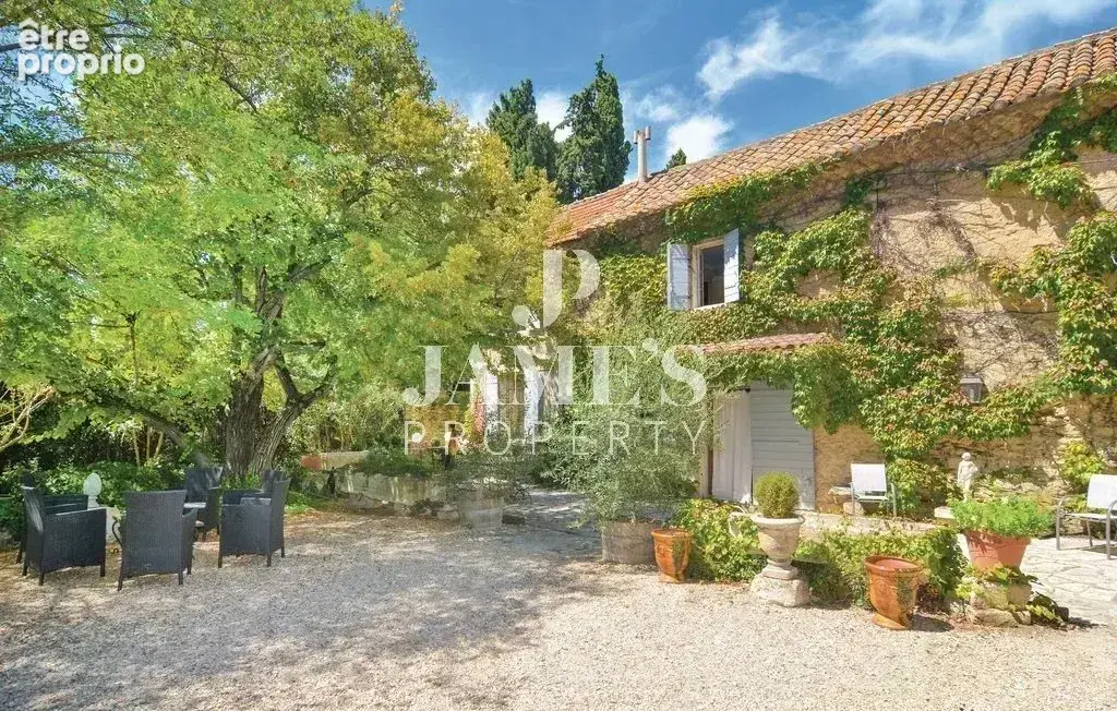 Maison 5 pièces 105 m² à vendre à Mas-Blanc-Des-Alpilles (13103) - photo 1