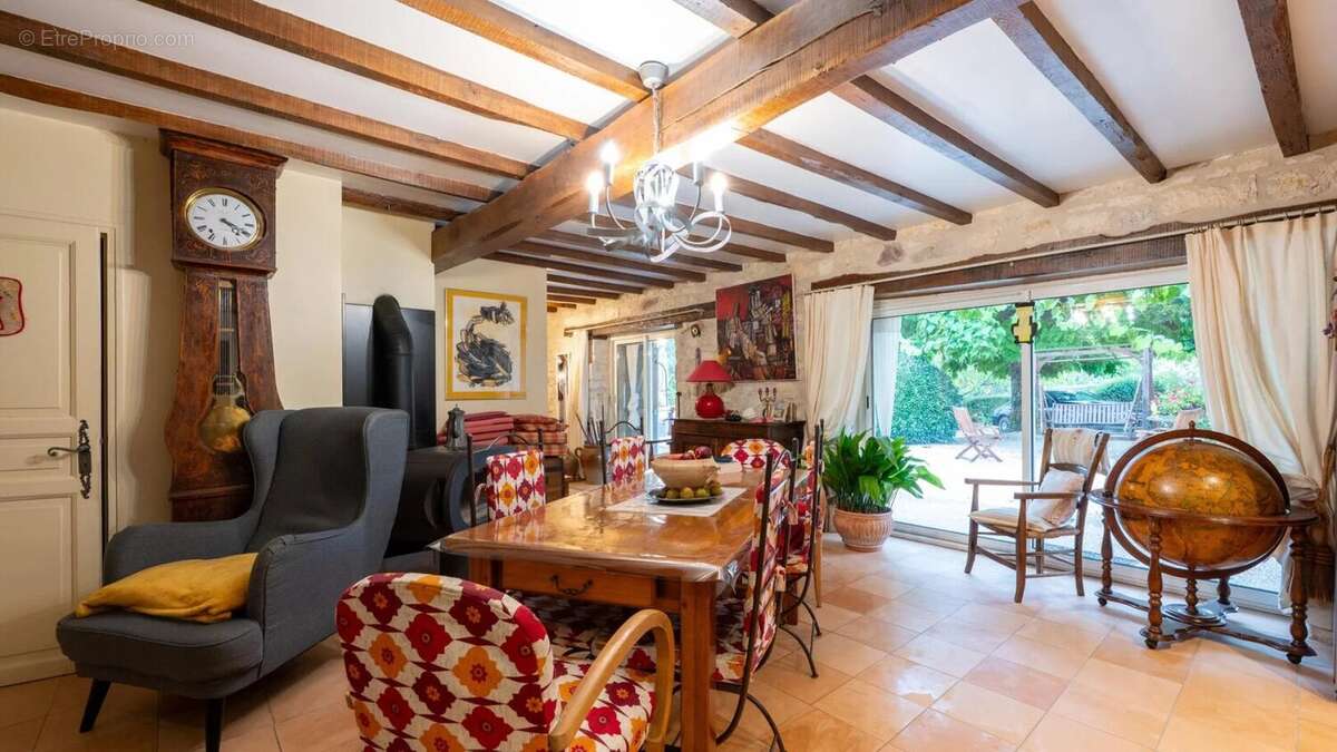 Secteur CARLUX, sur les hauteurs, Longère composée d'une maison, - photo 7