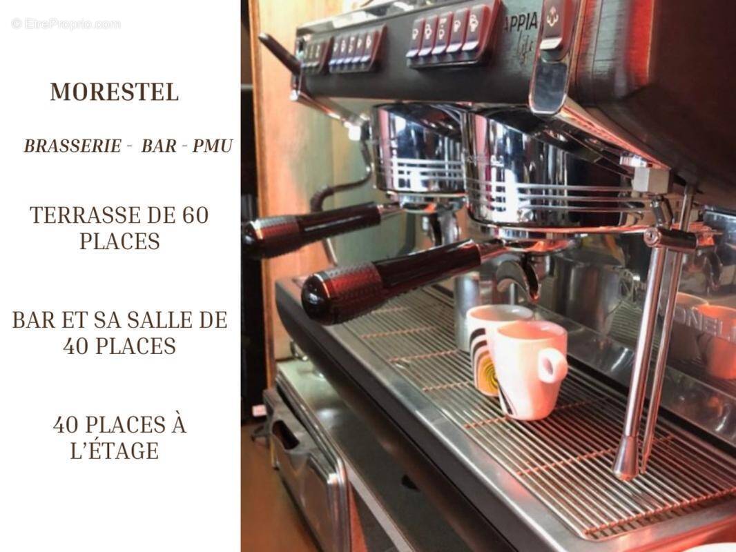 Commerce à MORESTEL
