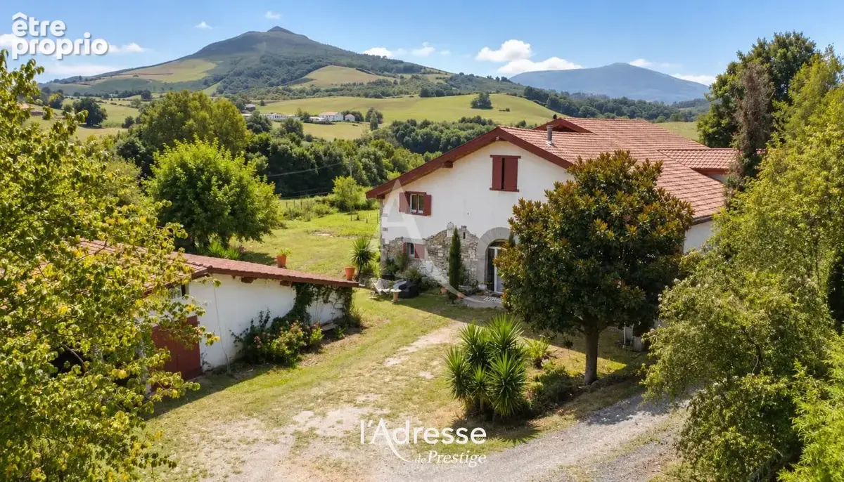 Maison à AYHERRE