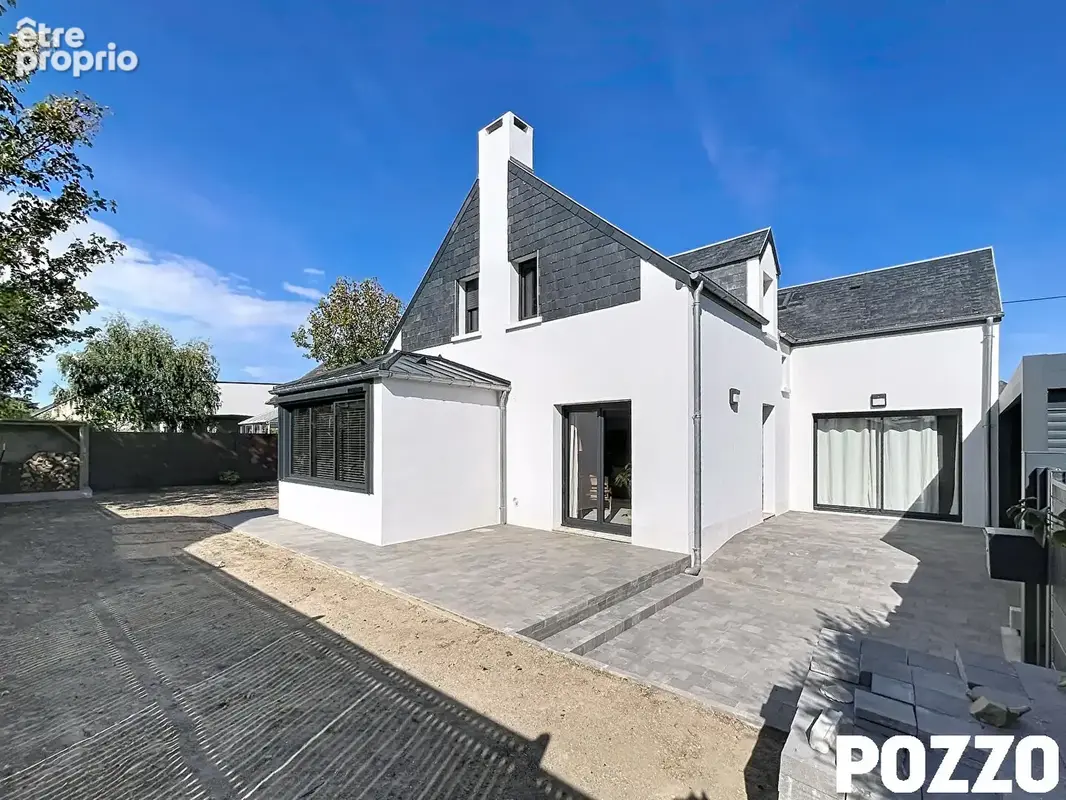 En vente à SAINT PAIR SUR MER (50380) Charmante maison entièrement rénovée de 5 pièces et 400m² de terrain - photo 17