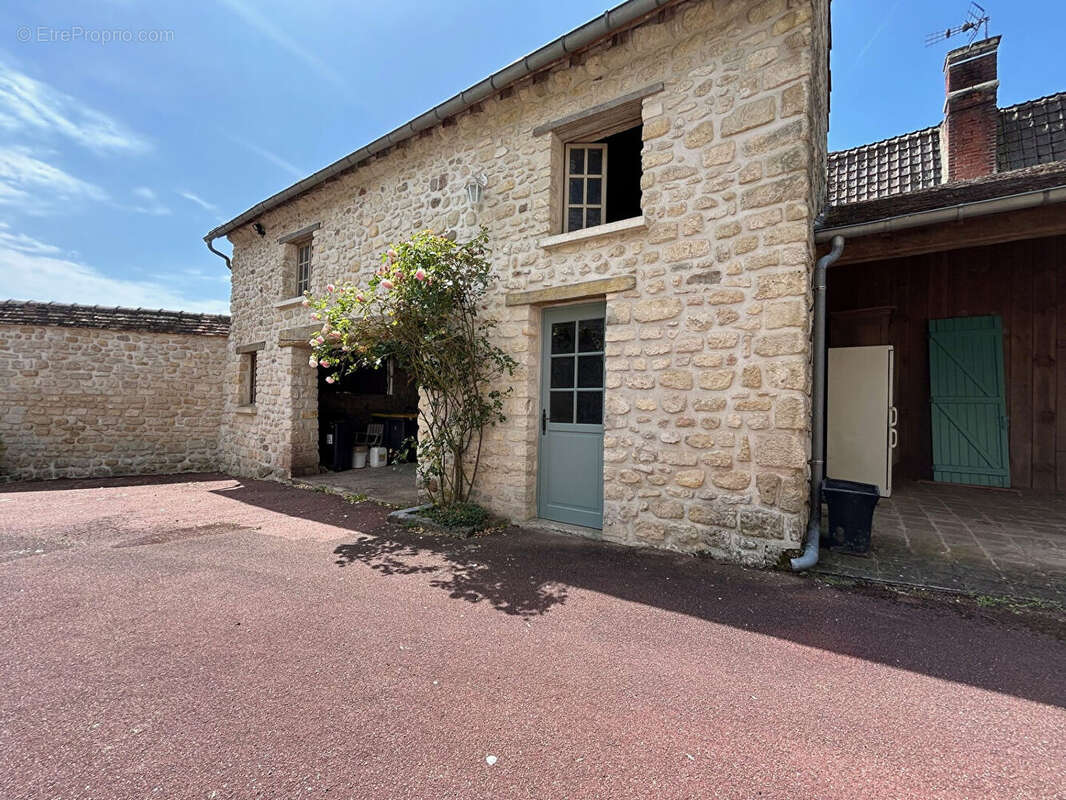 Maison à PONTOISE