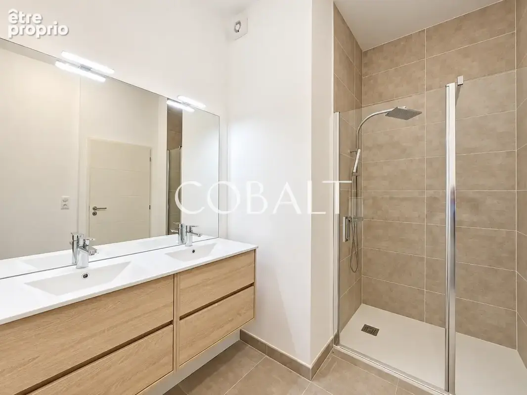 Appartement - 98 m2 - 3 chambres - Rez-de-jardin - double garage - Secteur Bonne Source - photo 8