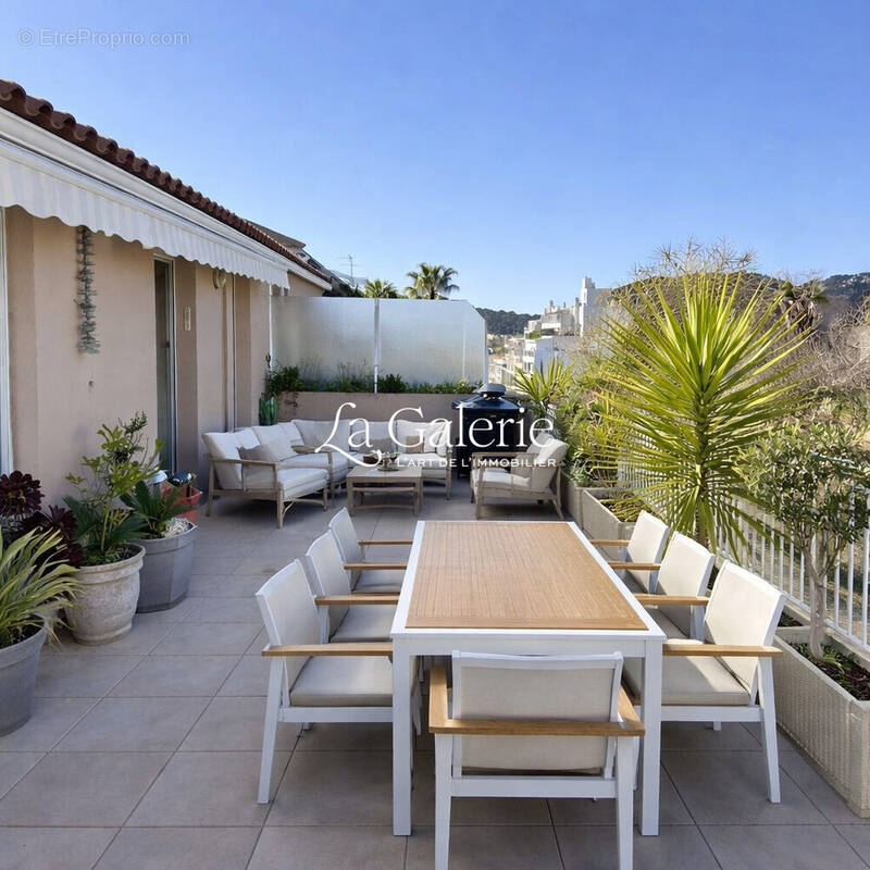 Appartement à HYERES