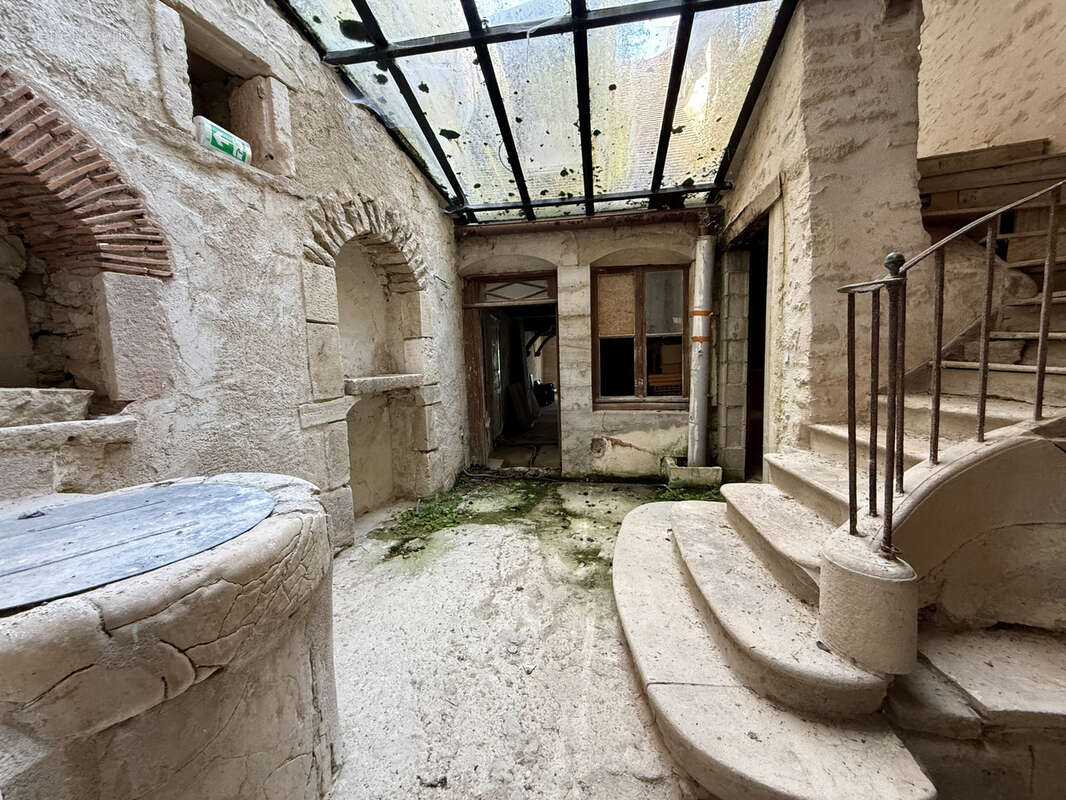 Maison à VEZELAY