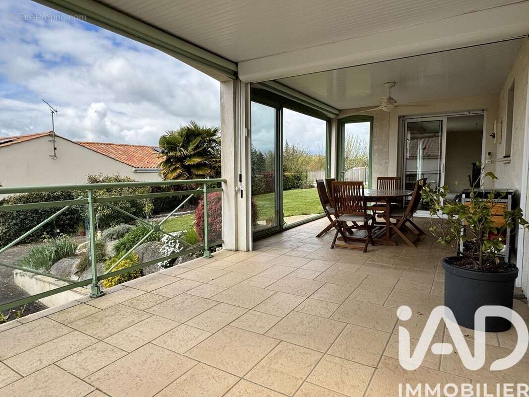 Photo 3 - Maison à LA TARDIERE