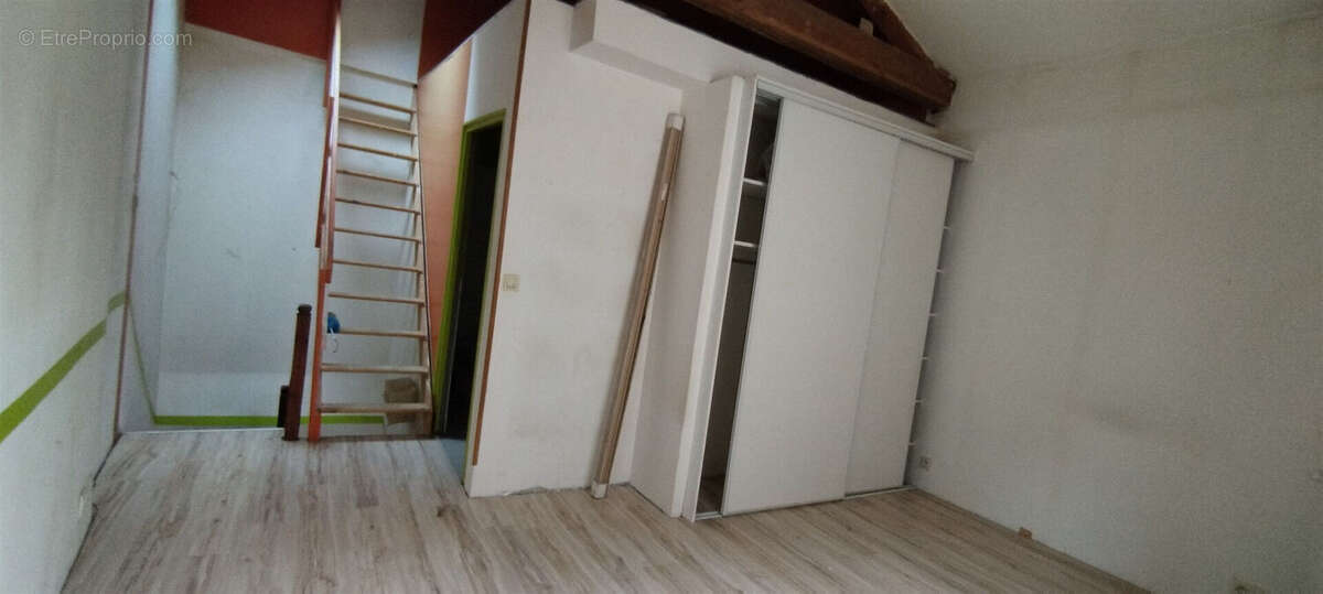 Maison à PORT-SAINTE-MARIE