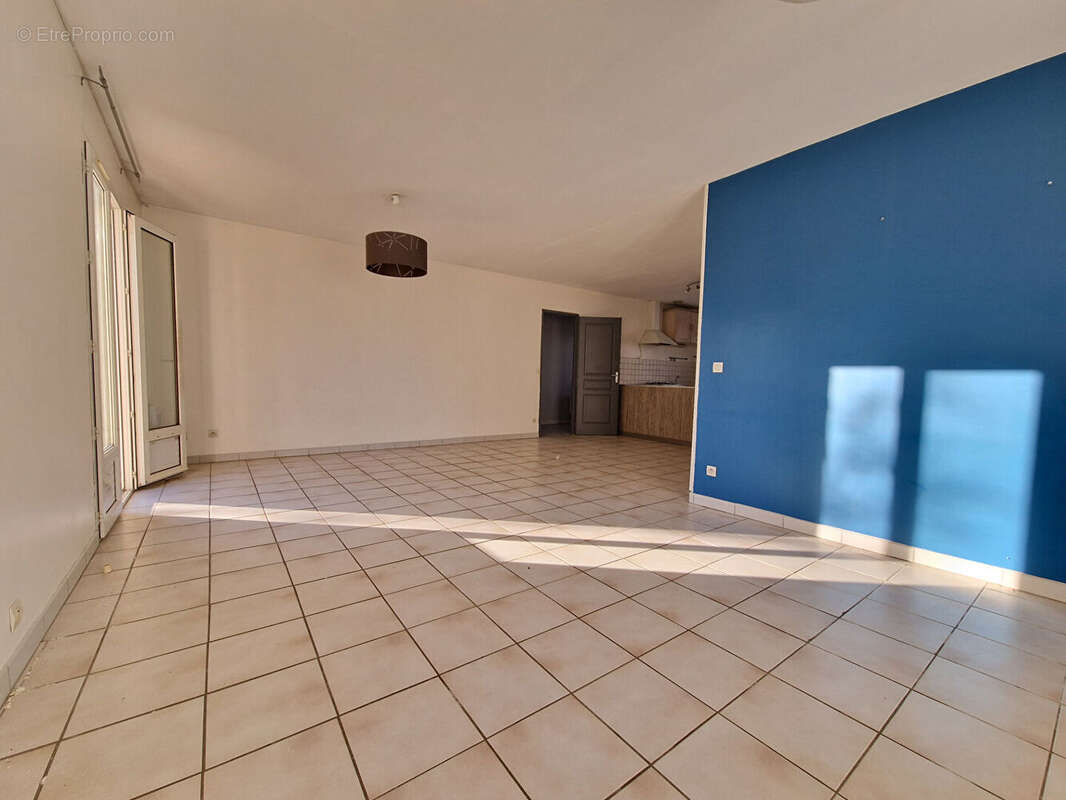 Maison à SALLES-SUR-MER