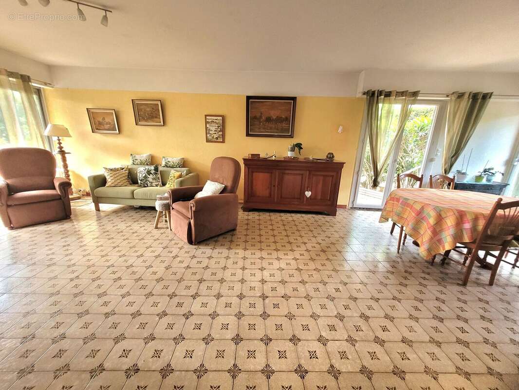 Photo 3 - Appartement à SIX-FOURS-LES-PLAGES