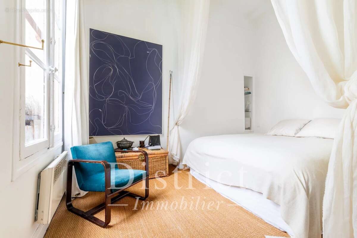 Appartement à PARIS-4E